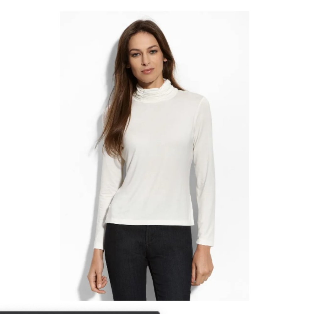 Lea & Nicole Ruched Mock Neck Blouse | Cream Ivory